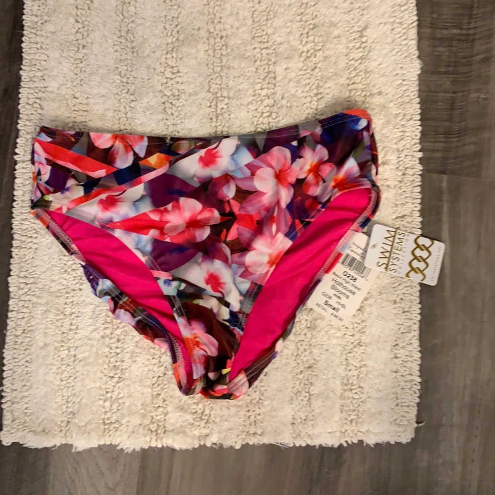 NWT SWIM SYSTEMS High waisted bikini bottom